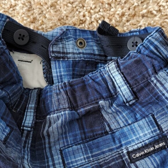 Calvin Klein Jeans toddler shorts - Picture 4 of 4
